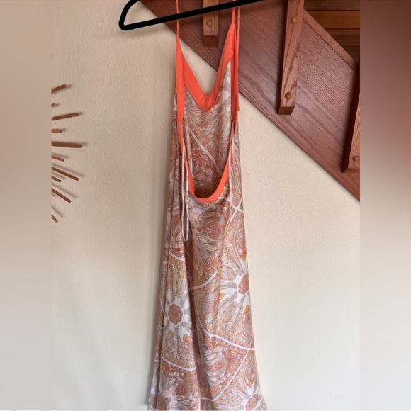 F21 | Silky Maxi - Picture 12 of 14